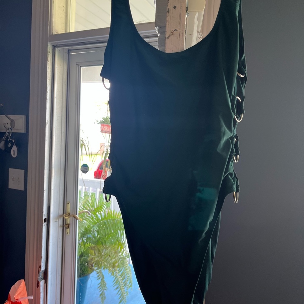 Swimsuit - Picture 4 of 4